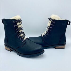 SOREL Boots Leather Emilie Shearling Lace Up Combat Size 7.5 EUC in original box